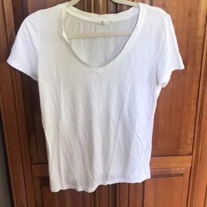 White tee shirt